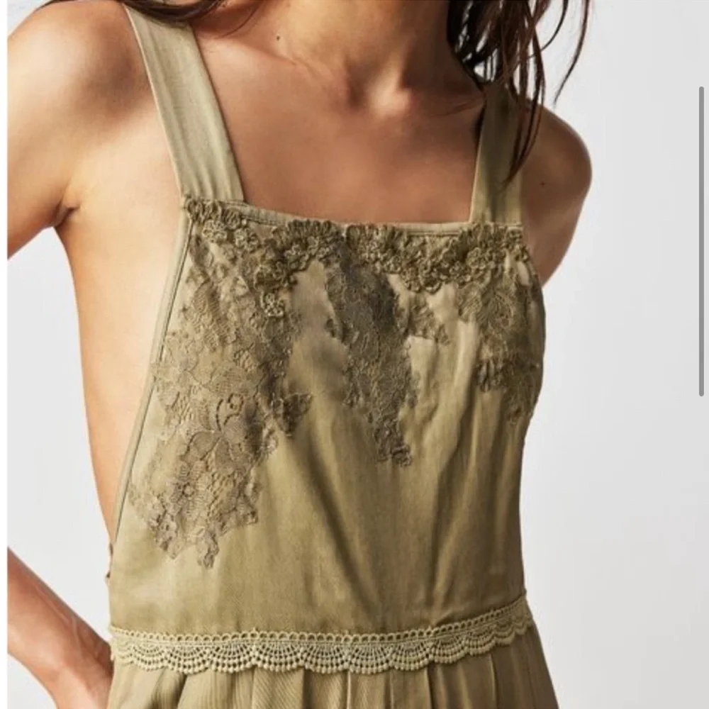 Free People x Brenda Knight Lace Pleated Decorated Wide Leg Overalls Jumpsuit M - Picture 3 of 16